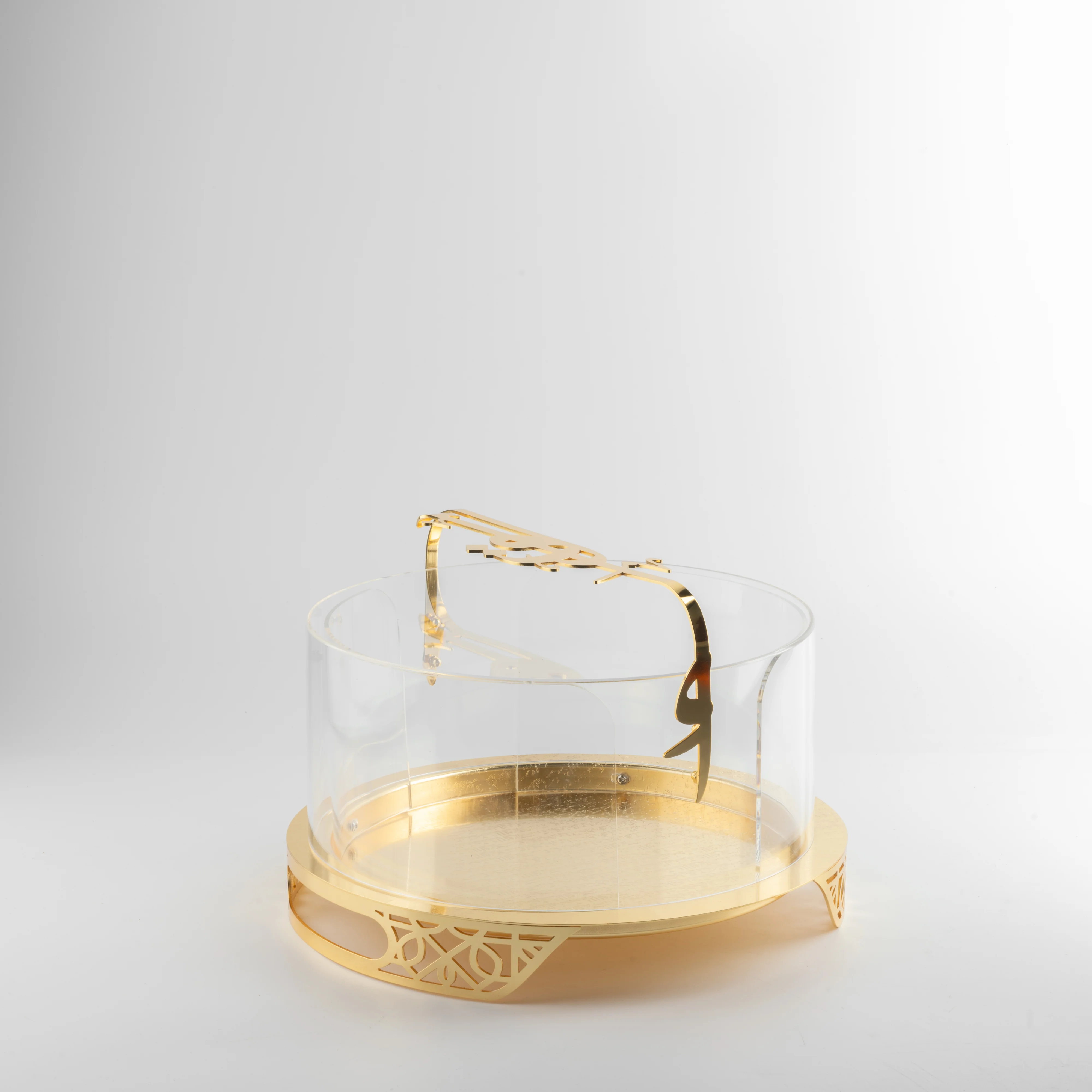 Liqa'a - Small Sleek Plate Stand - Gold - Image 3