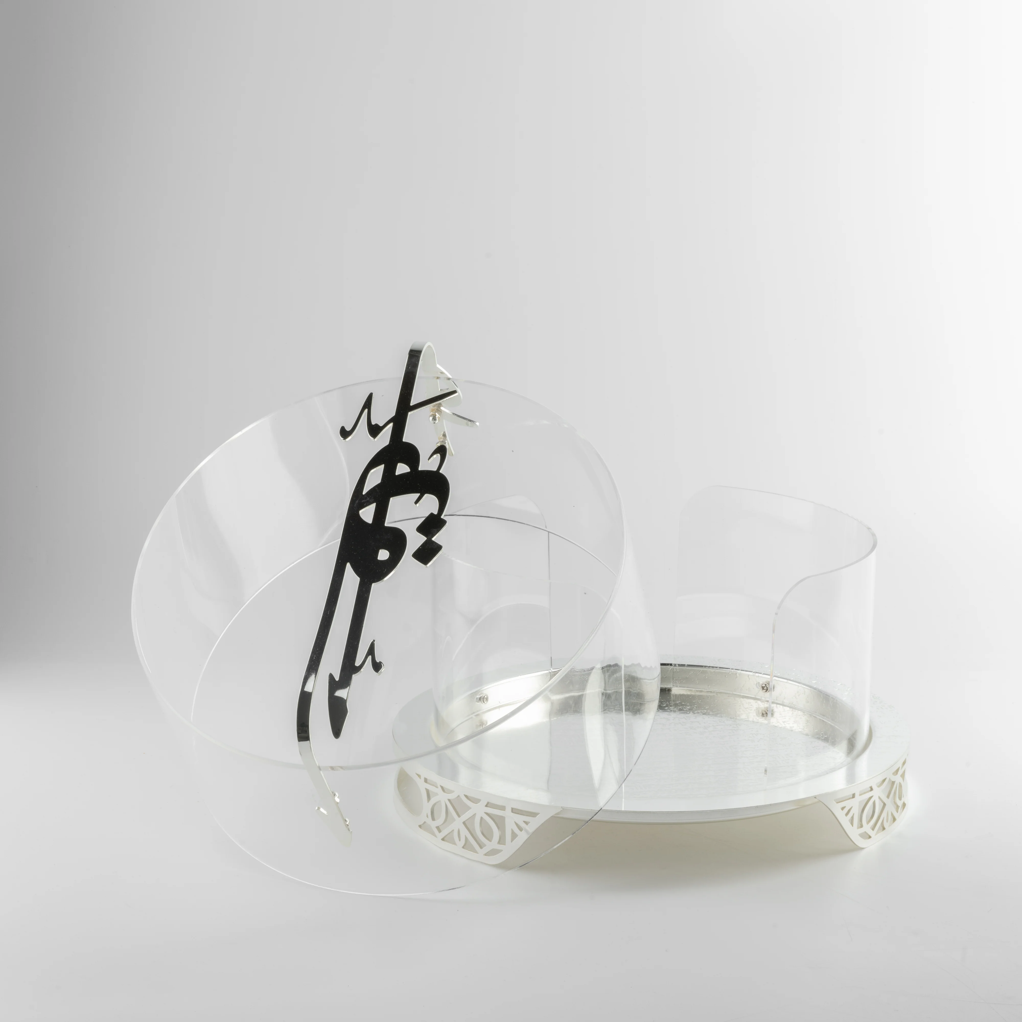 Liqa'a - Small Sleek Plate Stand - Silver - Image 4