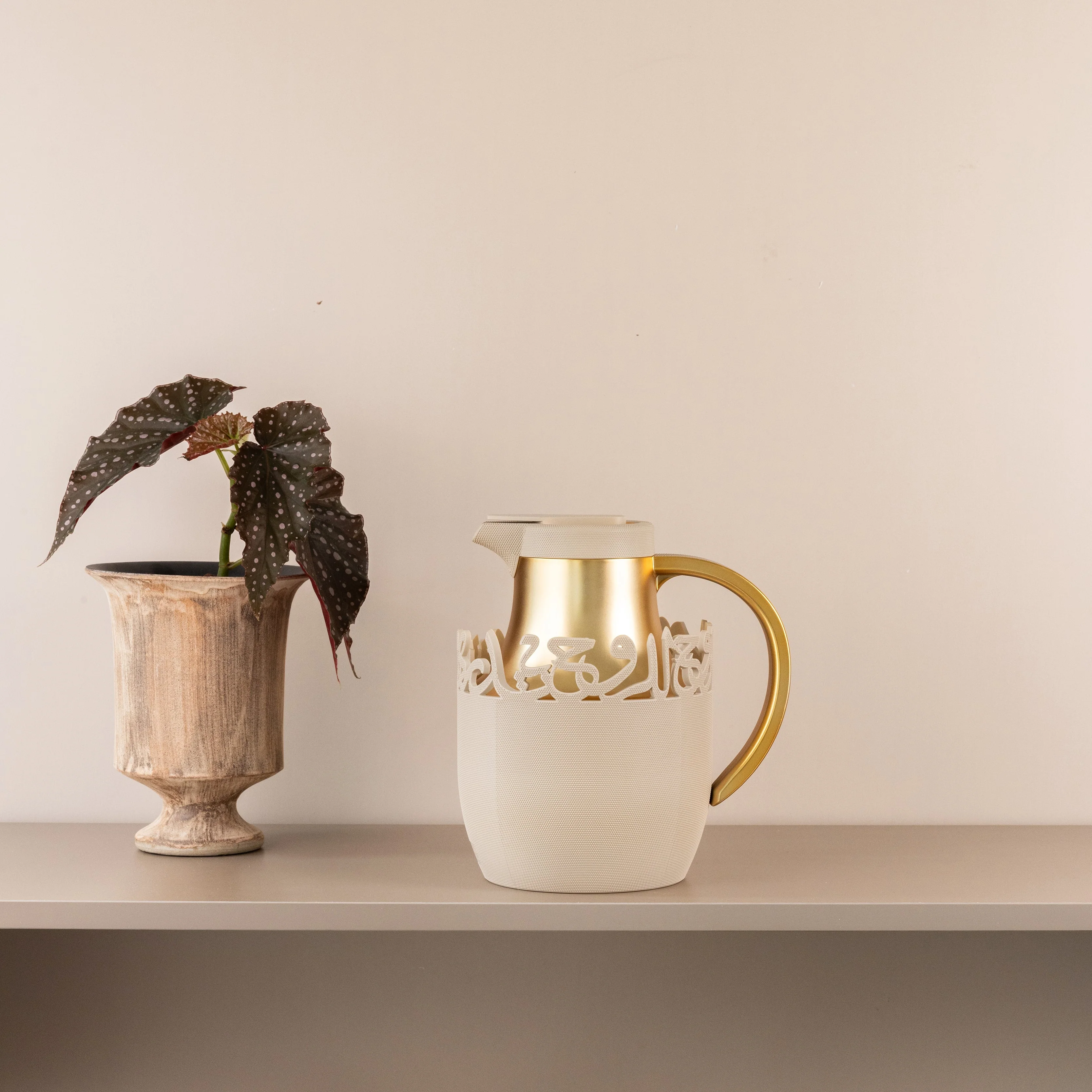 Mirral In Beige & Gold